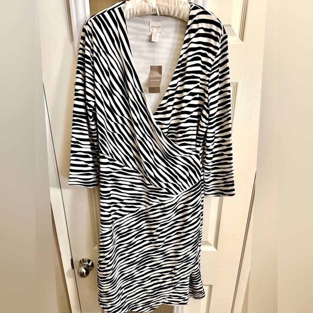 ✨NWT Chico’s Zebra Dress Stretchy M✨